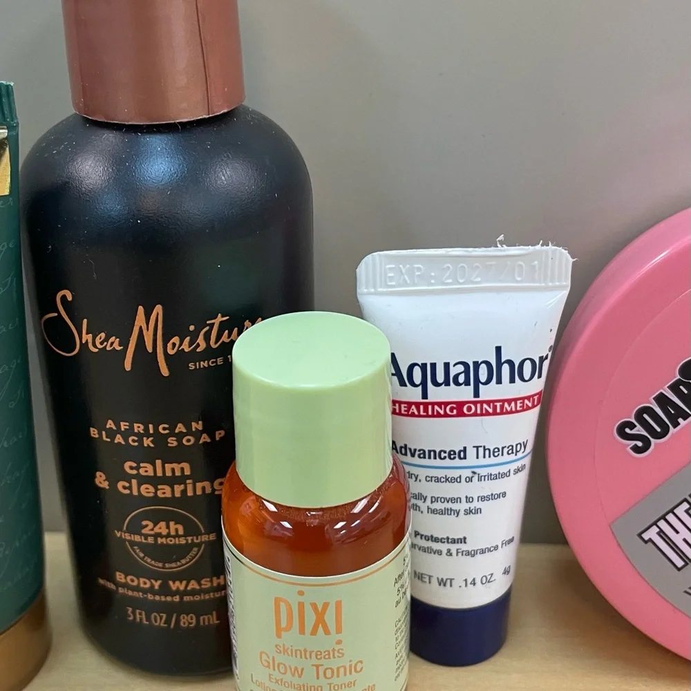 Shea Moisture Hair & Skincare 6-Piece Travel Set Bundle - Picture 4 of 5